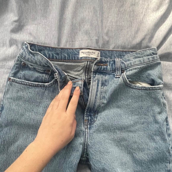 Abercrombie and fitch 90s relaxed - Picture 2 of 5